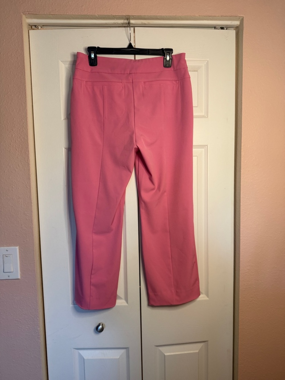 Lilly Pulitzer Luxletic Bubblegum Pink Pull-On Capri Pants - Picture 5 of 8